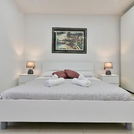 Sea View Apartment Birżebbuġa Exterior foto